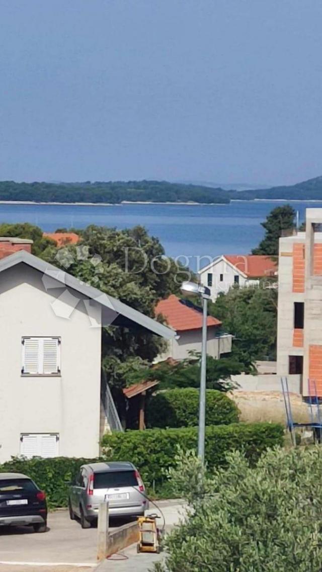 ŽABORIĆ - tri uređena stana u kući