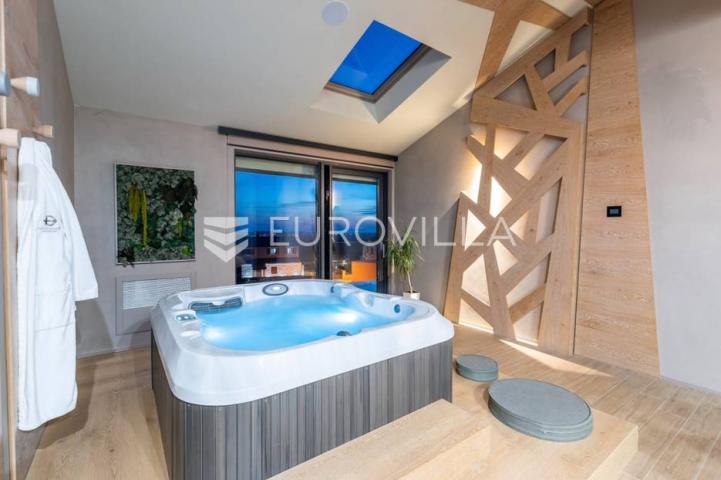 Istra, Umag, Prekrasna vila s bazenom, 156 m²