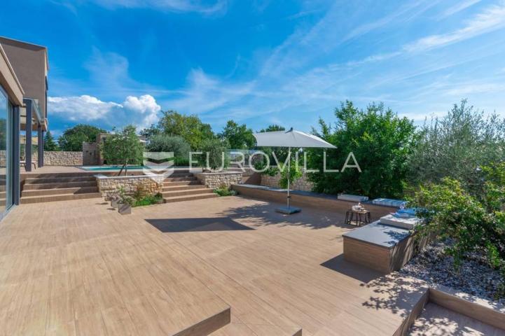 Istra, Umag, Prekrasna vila s bazenom, 156 m²