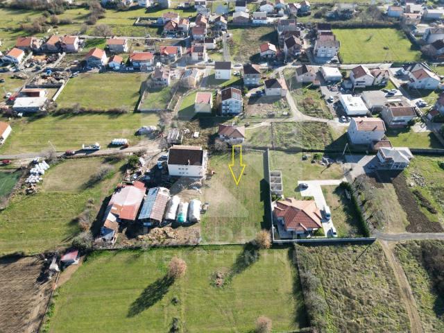 Prodaja, Zemljište, Podgorica, Doljani, 1000m2
