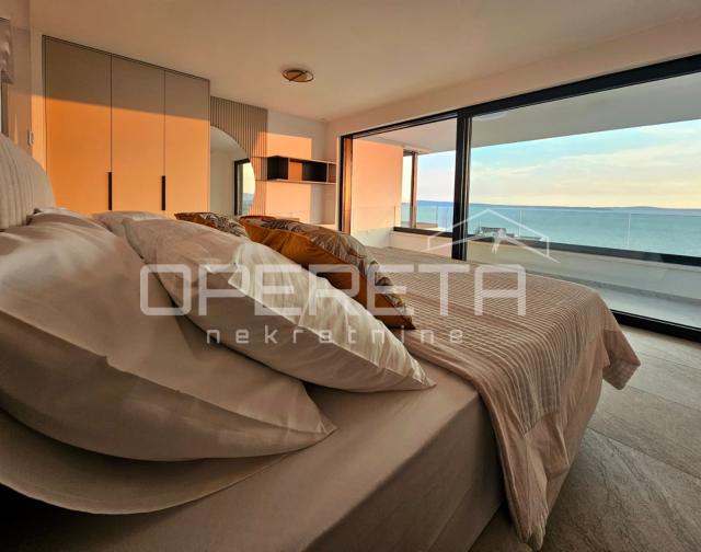 Podstrana, okolica Splita, Ekskluzivna privatna  4BDR villa s pogledom na more o