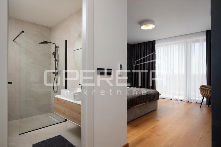 Moderna rezidencija 300 m2 s pogledom na more, ljetnom kuhinjom i vrhunskom opre