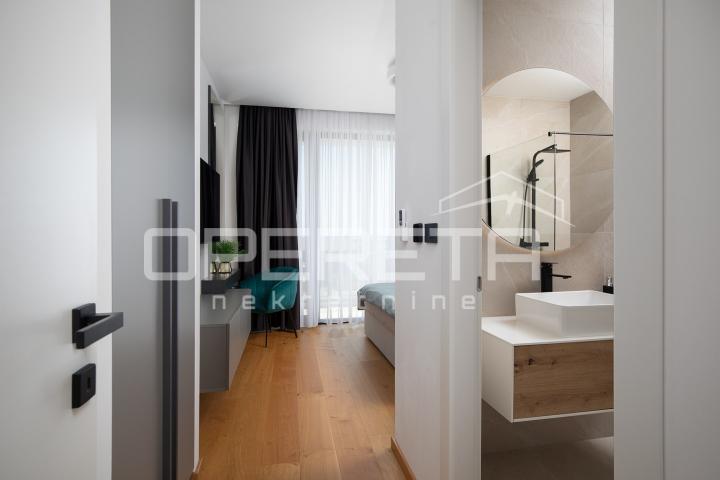 Moderna rezidencija 300 m2 s pogledom na more, ljetnom kuhinjom i vrhunskom opre