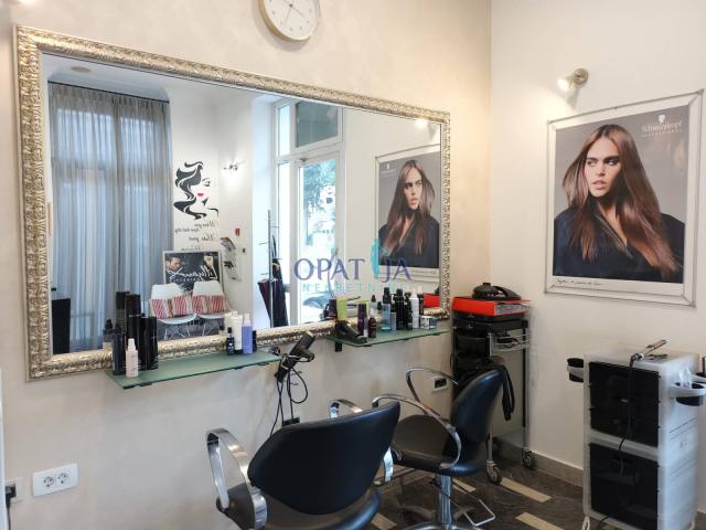 Opatija - Frizerski Salon - apsolutna prilika u centru 