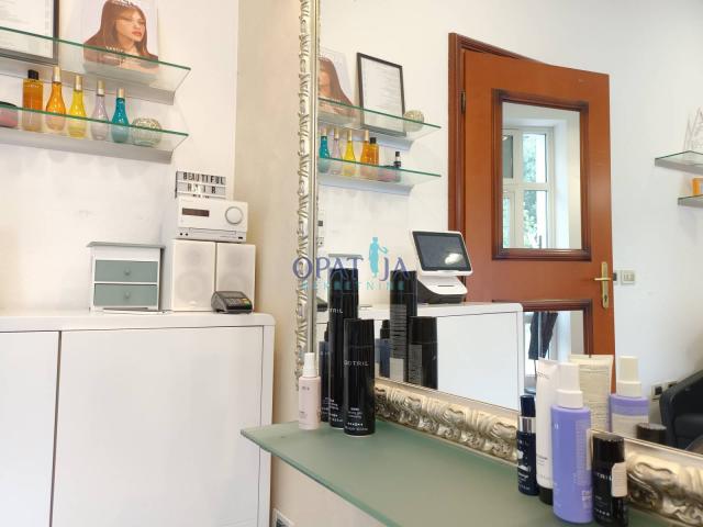 Opatija - Frizerski Salon - apsolutna prilika u centru 
