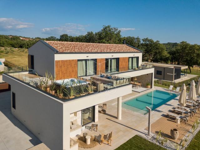 Istra, Poreč - moderna vila sa bazenom i pogledom na more
