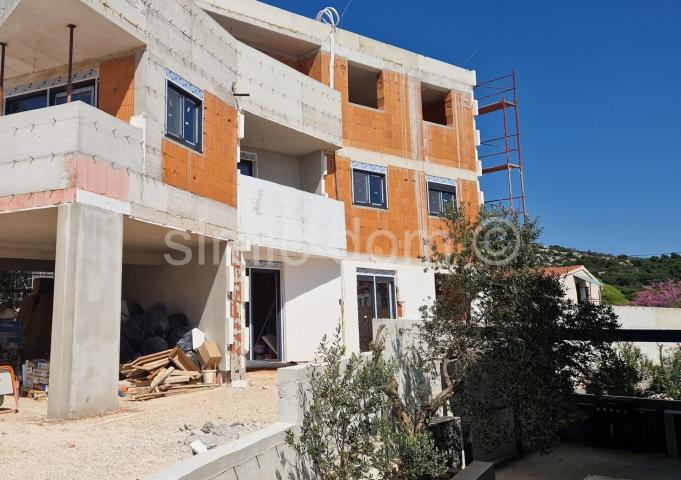 Novi apartman blizu mora i sadržaja, Murter