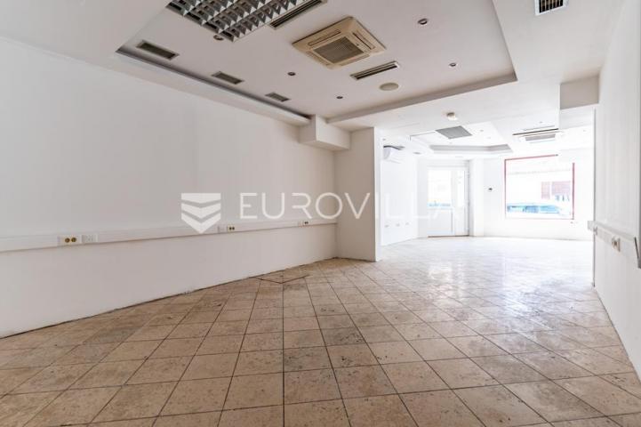 Požega, prostrani poslovni prostor za najam 94 m²