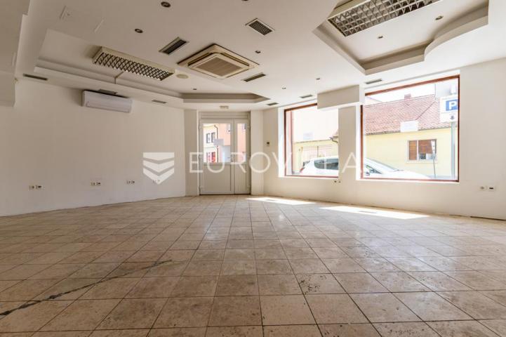 Požega, prostrani poslovni prostor za najam 94 m²