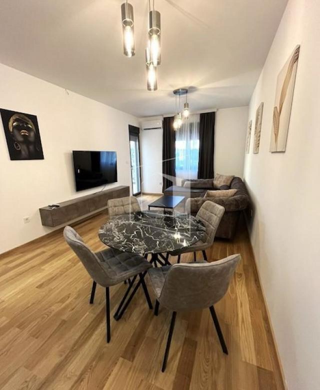 Jednosoban namješten stan, 45m2, New City, Podgorica