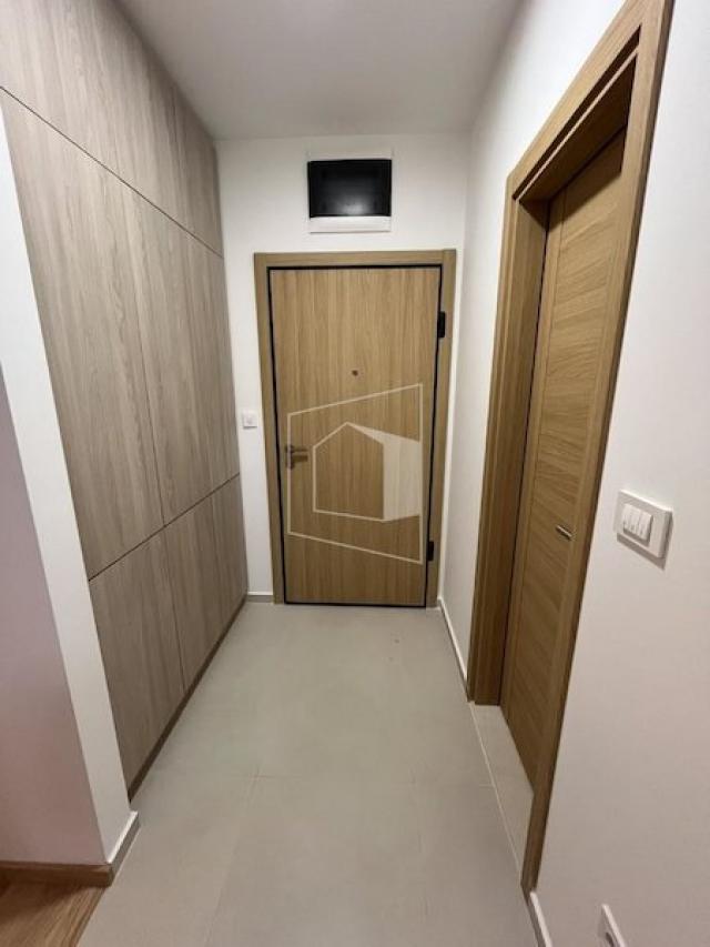 Jednosoban namješten stan, 45m2, New City, Podgorica