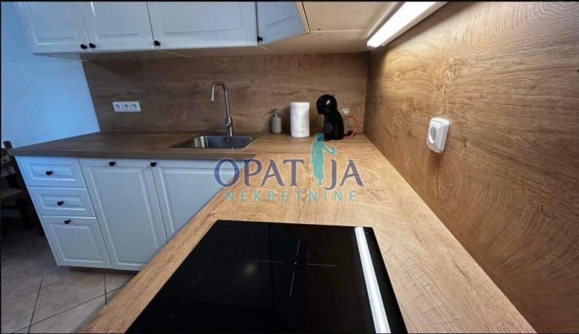 Vir, house with 2 apartments 500m to the sea