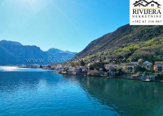Na prodaju luksuzna kuca prvi red do mora Stoliv Kotor