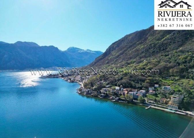 Na prodaju luksuzna kuca prvi red do mora Stoliv Kotor