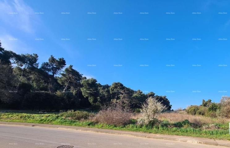 Građevinsko zemljište Prodaje se građevinsko zemljište, 470 m² – Ližnjan