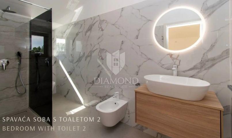 Rijetkost na tržištu: luksuzna vila s privatnim wellnessom i bazenom blizu Vrsara – ključ u ruke