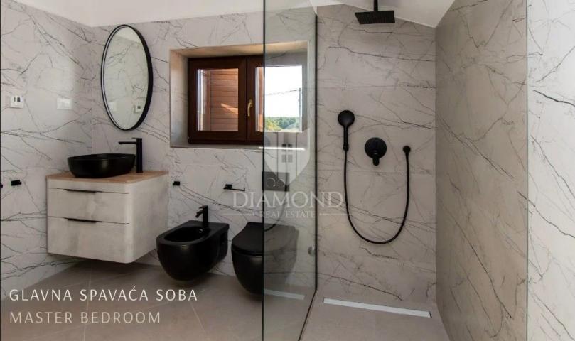 Rijetkost na tržištu: luksuzna vila s privatnim wellnessom i bazenom blizu Vrsara – ključ u ruke