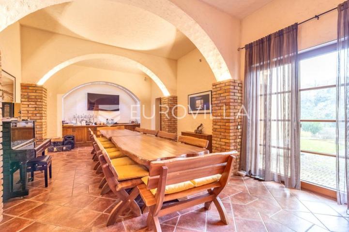 Zagreb, Šestine luksuzna vila neto 780 m² na zemljištu 1.550 m²