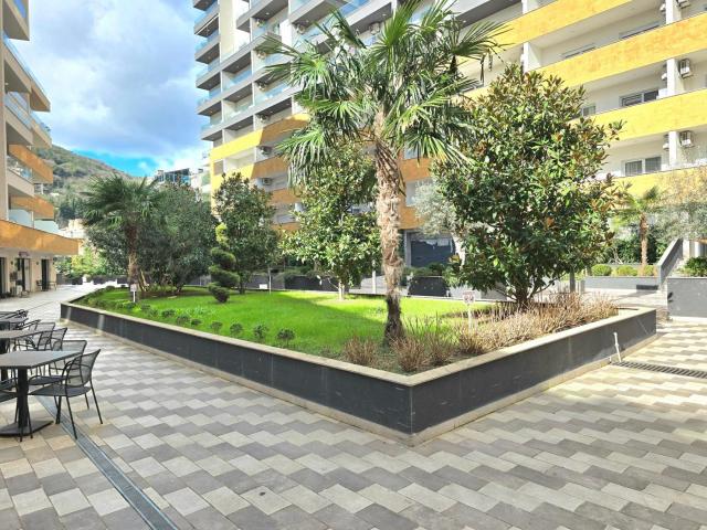 Na prodaju poslovni prostor od 27 m² u kompleksu The Old Bakery – Budva