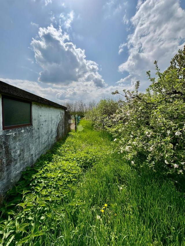 Plac 800m2 Vukovar - Mitnica, idealno za kuću