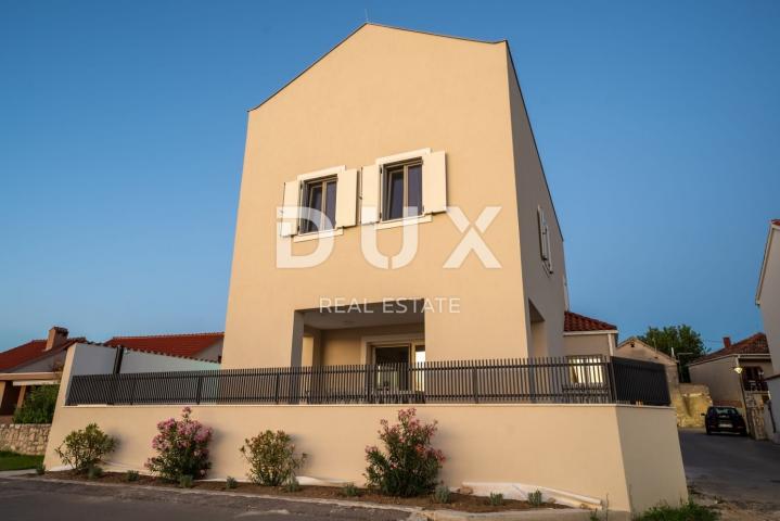 ZADAR, NIN – Ekskluzivna vila prvi red uz more