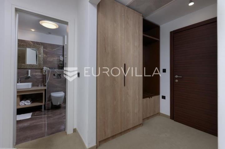 Senj, investicijska prilika: potpuno opremljen 4* hotel na top lokaciji