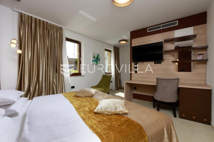 Senj, investicijska prilika: potpuno opremljen 4* hotel na top lokaciji