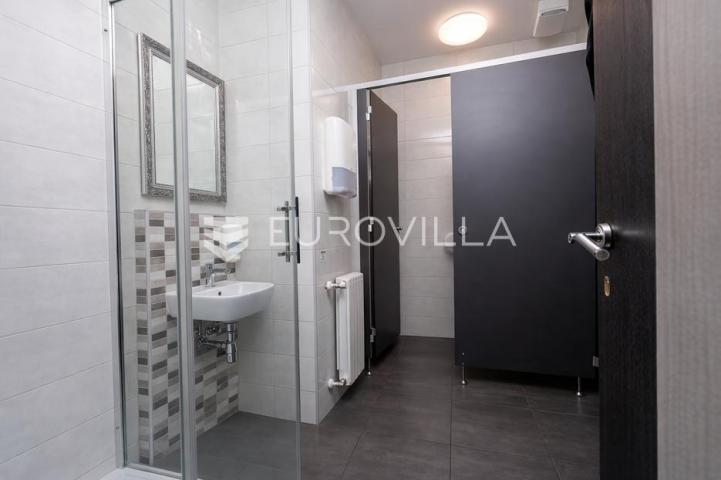Senj, investicijska prilika: potpuno opremljen 4* hotel na top lokaciji