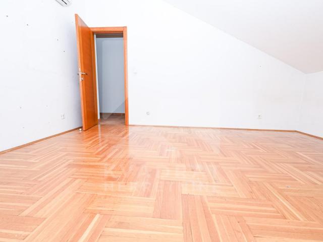 Prodaja, Jednosoban stan, Podgorica, Stari Aerodrom, 43m2