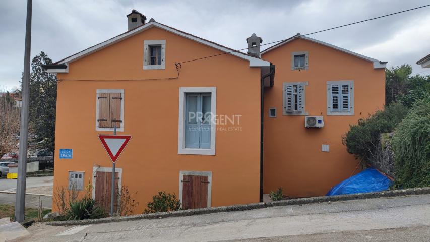 ISTRA, BUZET, STAMBENO POSLOVNA ZGRADA, PRODAJE SE