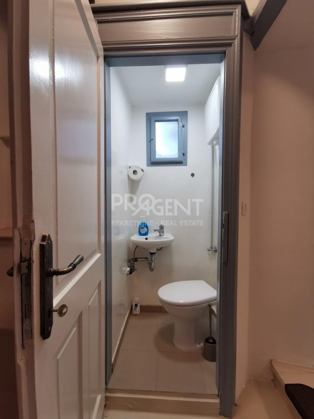 ISTRA, BUZET, STAMBENO POSLOVNA ZGRADA, PRODAJE SE