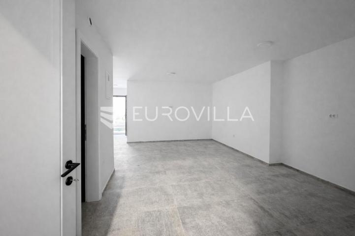 Pag, Jakišnica, trosoban stan s bazenom u luksuznoj novogradnji, 122,81 m²