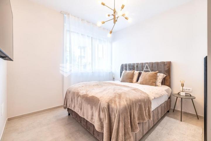 Zagreb, Fijanova, ekskluzivan trosoban stan s terasom i garažnim parkirnim mjestom, 91 m²