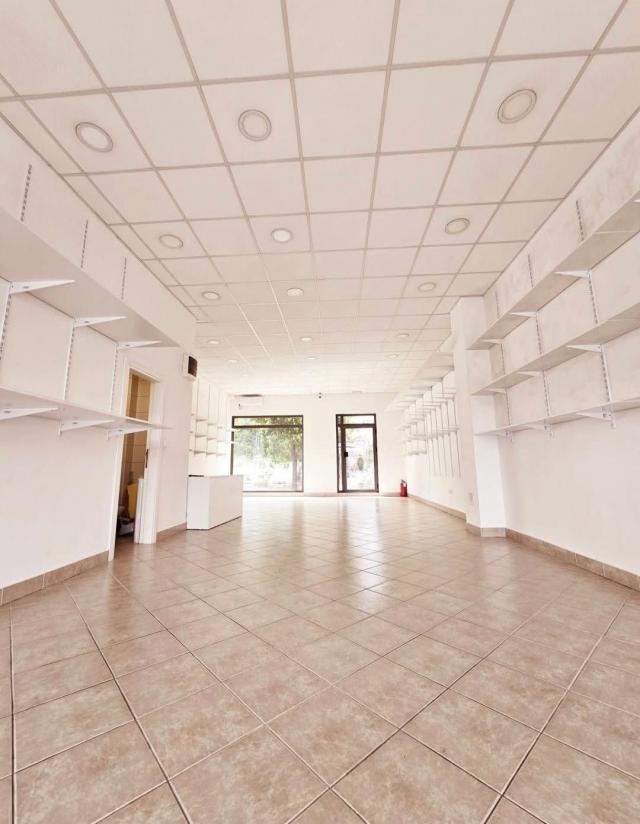 Izdaje se poslovni prostor 120 m² – Stari aerodrom, Podgorica