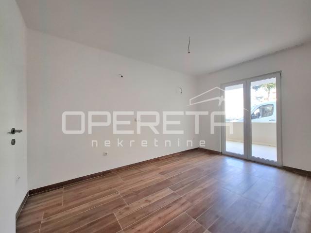 PRVI RED DO MORA – NOVOGRADNJA  – ČIOVO/OKRUG GORNJI