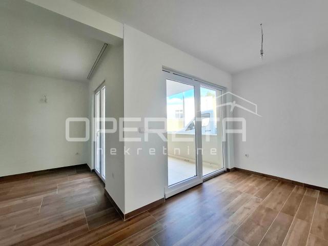 PRVI RED DO MORA – NOVOGRADNJA  – ČIOVO/OKRUG GORNJI