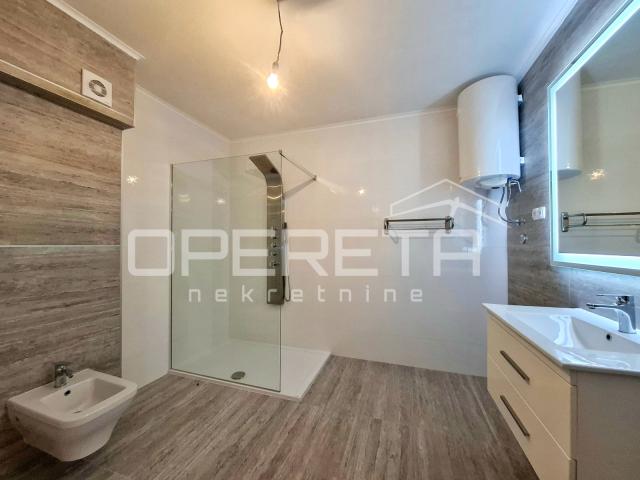 PRVI RED DO MORA – NOVOGRADNJA  – ČIOVO/OKRUG GORNJI