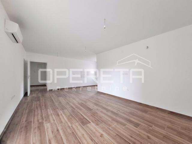 PRVI RED DO MORA – NOVOGRADNJA  – ČIOVO/OKRUG GORNJI