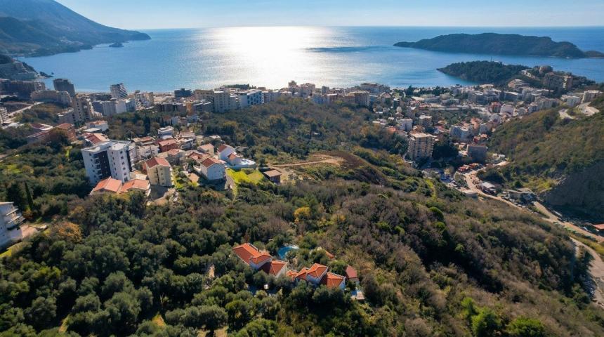 Ekskluzivno investiciono zemljište 990 m² sa pogledom na more – Bečići, Ivanovići (P+5, maksimalna b