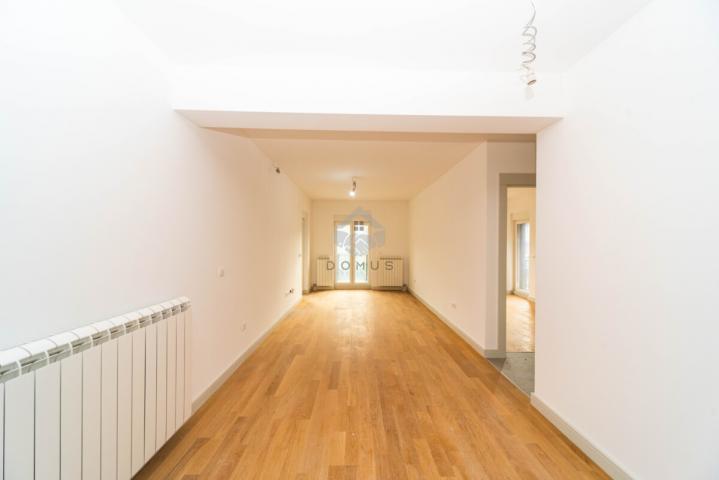 Dvosoban stan 60m2 + garaža, Centar - Kolašin