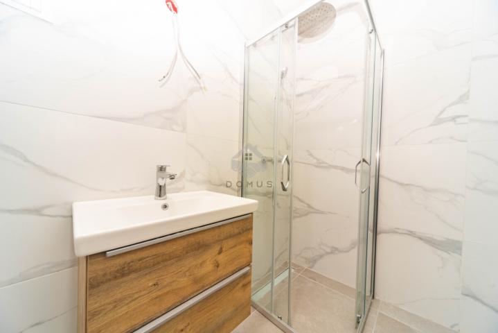 Dvosoban stan 60m2 + garaža, Centar - Kolašin