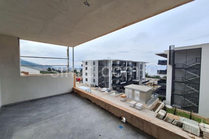 Dvosoban stan s parkingom, Makarska