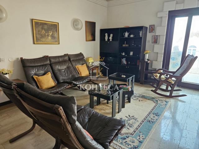 House just 50 m from the sea – Kaluđerovina