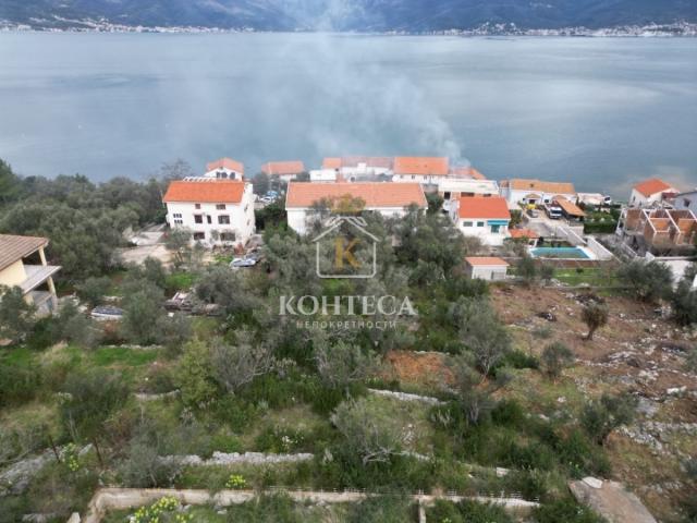 Odličan, urbanizovan plac sa pogledom na more - Krašići, Tivat