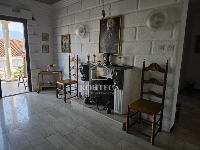 House just 50 m from the sea – Kaluđerovina