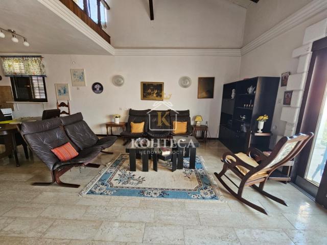 House just 50 m from the sea – Kaluđerovina