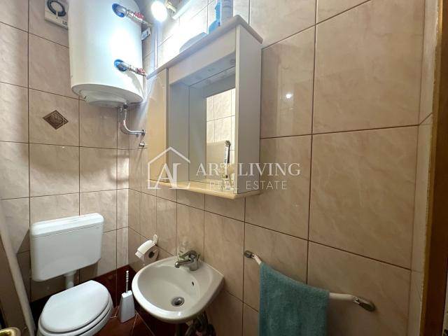 Umag, centar - dvosobni stan 84 m2 na izvrsnoj lokaciji, 400 m od mora