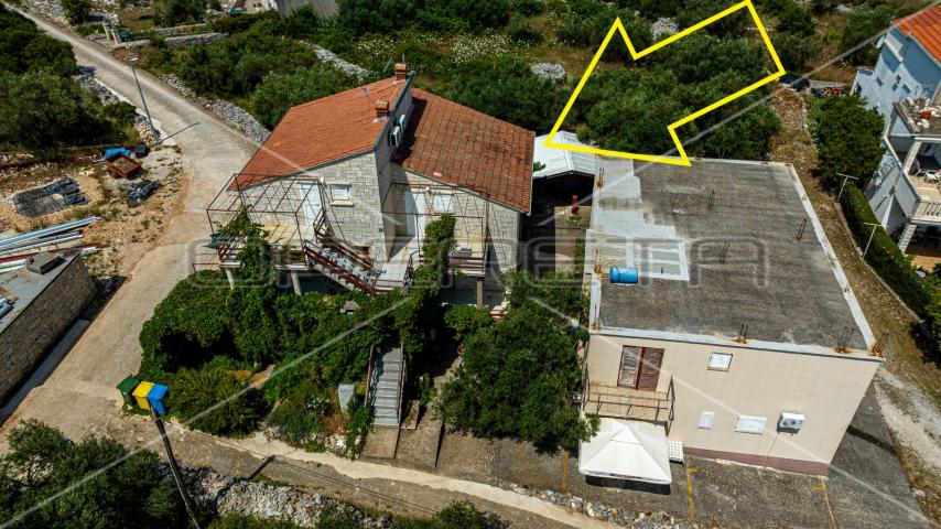 Kuća sa 7 apartmana, 250 m do mora, Lumbarda