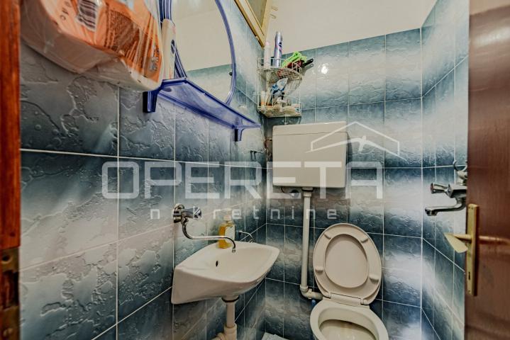 Kuća na atraktivnoj lokaciji, 240 m2, Lumbarda, otok Korčula