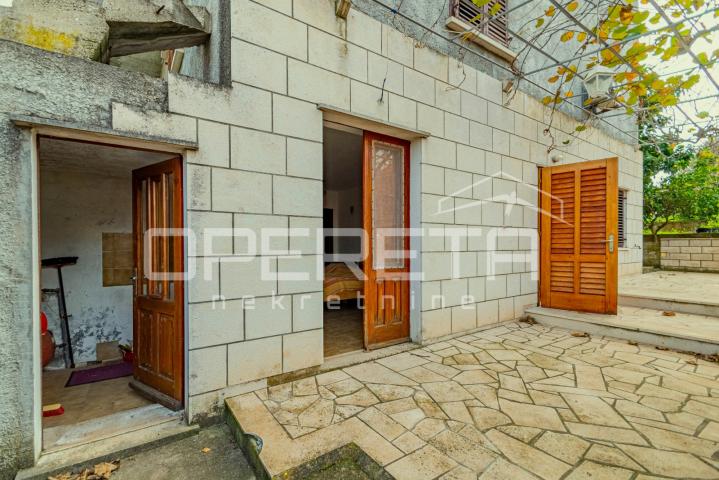 Kuća na atraktivnoj lokaciji, 240 m2, Lumbarda, otok Korčula